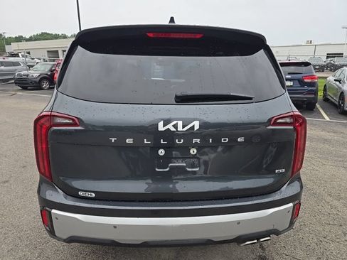 Certified 2024 Kia Telluride S w/ S Sunroof Package AWD/4WD image 7