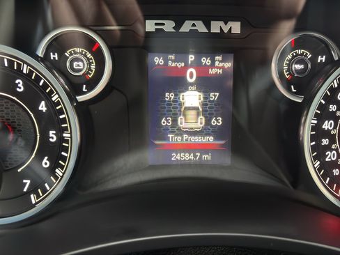 Used 2024 RAM 2500 Big Horn w/ Bed Utility Group image 18