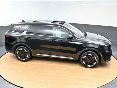 Used 2025 Kia Sorento EX w/ EX Panoramic Sunroof Package image 50