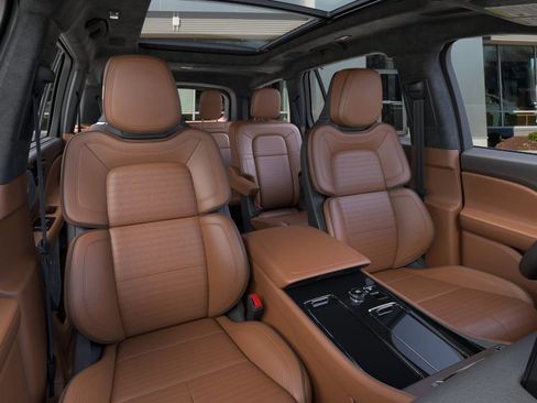 New 2026 Lincoln Aviator Black Label w/ Jet Appearance Package AWD/4WD image 10