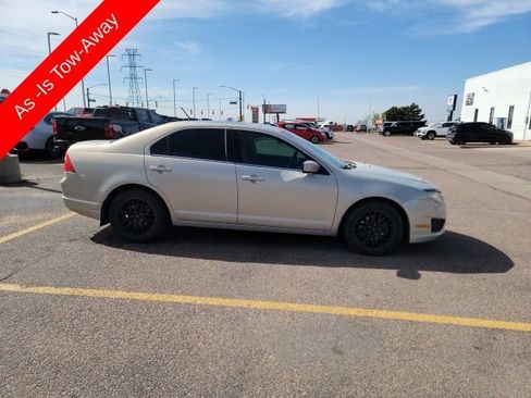 Used 2010 Ford Fusion SE image 4