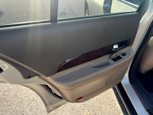 Used 2002 Lincoln LS image 17