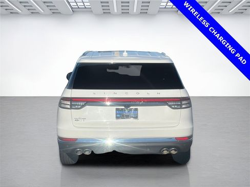 Certified 2023 Lincoln Aviator Reserve w/ Equipment Group 201A image 4