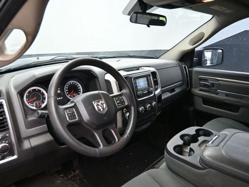 Used 2019 RAM 1500 Classic SLT AWD/4WD image 13