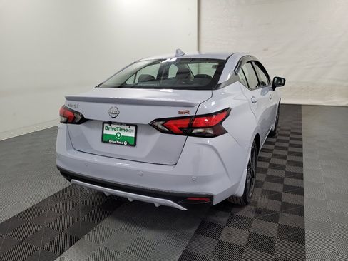 Used 2023 Nissan Versa SR w/ Trunk Package image 9