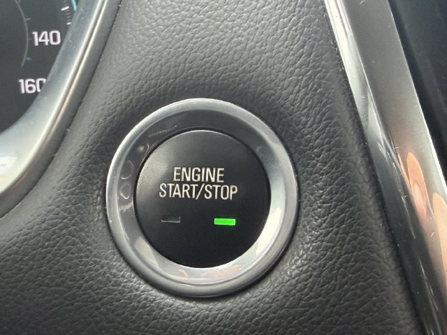 Used 2020 Chevrolet Traverse RS FWD image 32