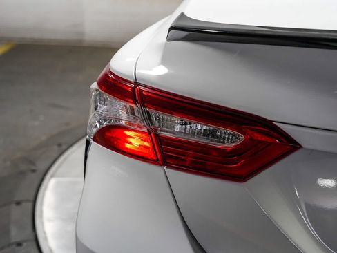 Certified 2020 Toyota Camry SE w/ Carpet Mat Package FWD image 11