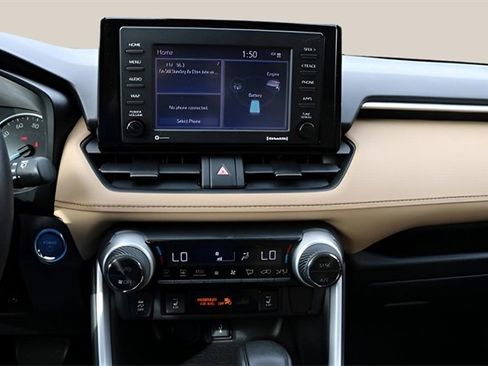 Used 2021 Toyota RAV4 XLE w/ Convenience Package image 22