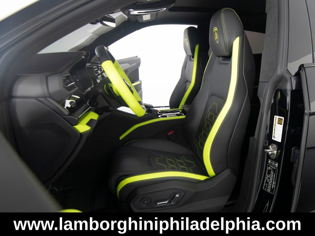 Used 2026 Lamborghini Urus S AWD/4WD image 10