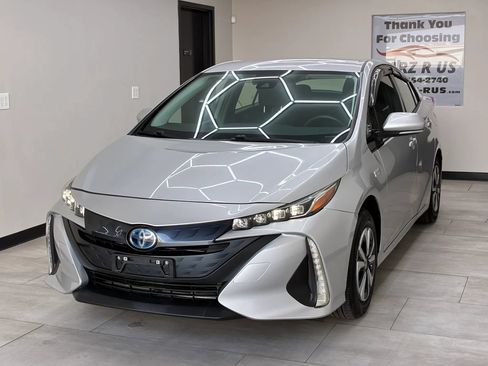 Used 2018 Toyota Prius Prime Plus w/ Carpet Mat Package FWD image 1