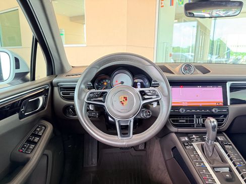 Used 2019 Porsche Macan S AWD/4WD image 21