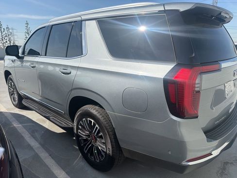 Used 2025 GMC Yukon Elevation image 4