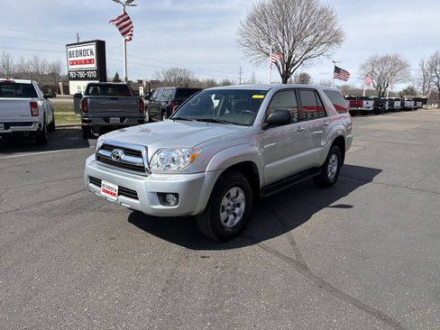 Used 2008 Toyota 4Runner Sport AWD/4WD image 3