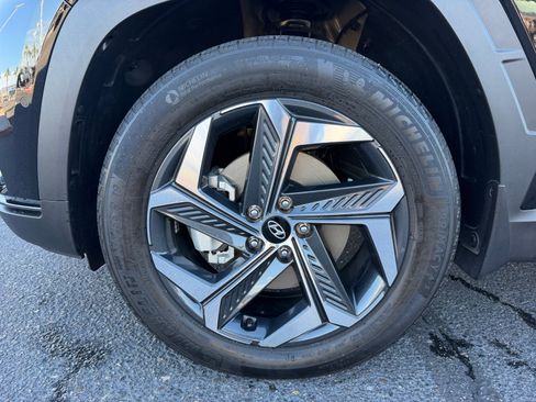 Certified 2024 Hyundai Tucson Limited AWD/4WD image 26