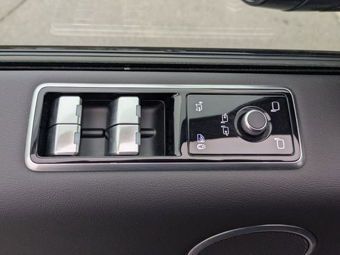 Used 2022 Land Rover Range Rover Sport HSE Silver Edition image 21