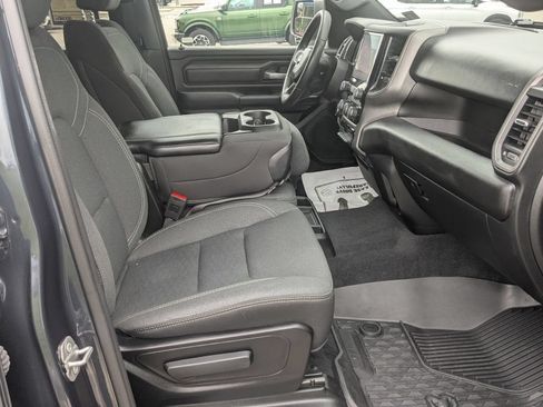 Used 2025 RAM 1500 Warlock AWD/4WD image 35