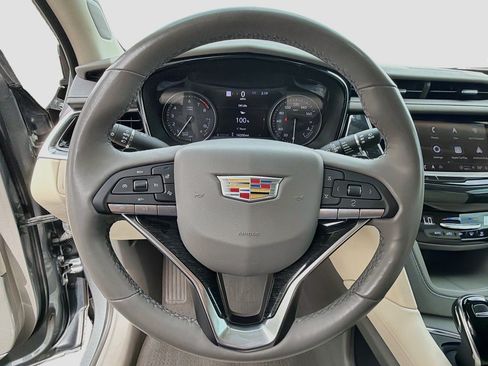 Certified 2024 Cadillac XT6 Premium Luxury w/ Technology Package FWD image 11
