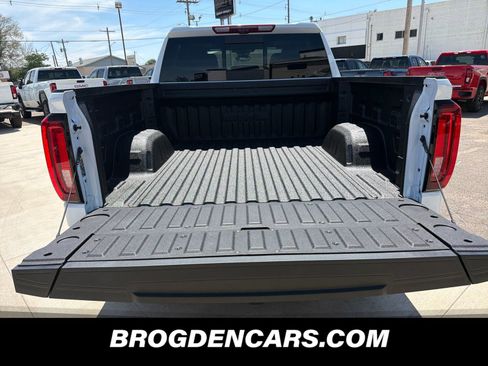New 2026 GMC Sierra 1500 Denali Ultimate AWD/4WD image 9