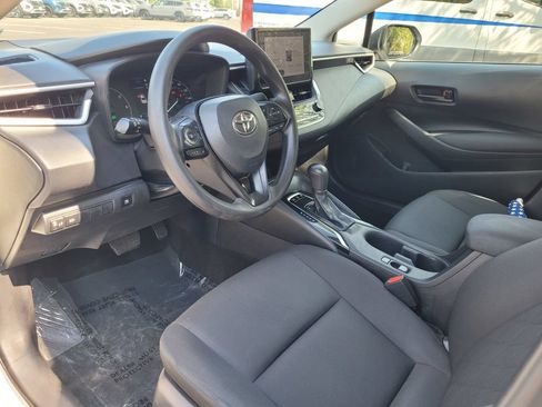 Used 2024 Toyota Corolla LE FWD image 11