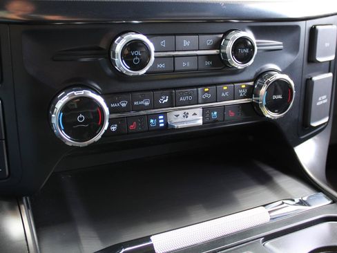 Used 2024 Ford F150 Lariat w/ Bed Utility Package AWD/4WD image 39