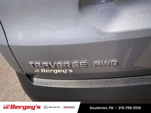 Used 2023 Chevrolet Traverse LT AWD/4WD image 35
