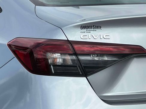 Used 2025 Honda Civic Sport image 8