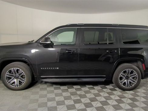 Used 2024 Jeep Wagoneer Series II image 8