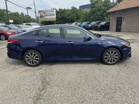 Used 2019 Kia Optima LX w/ LX Premium Package image 2