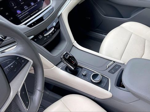 Used 2023 Cadillac XT5 Premium Luxury w/ Technology Package FWD image 15