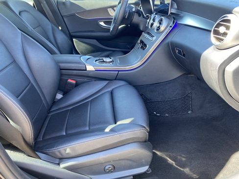 Used 2020 Mercedes-Benz C 300 Sedan image 11