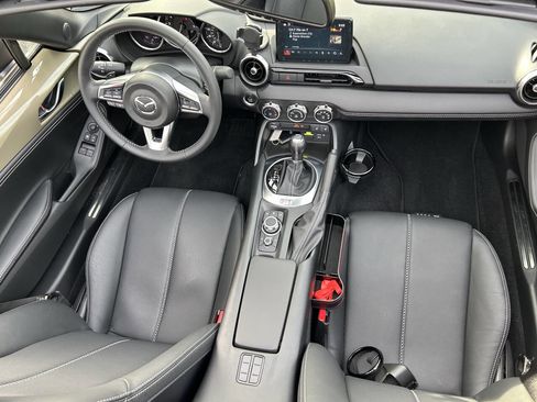 Used 2023 MAZDA MX-5 Miata Grand Touring image 15