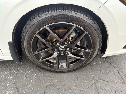 Used 2023 Honda Civic Sport Touring image 7