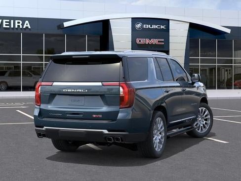 New 2026 GMC Yukon Denali w/ Denali Reserve Package AWD/4WD image 4