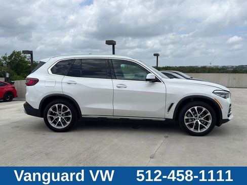 Used 2023 BMW X5 xDrive40i w/ Premium Package AWD/4WD image 4
