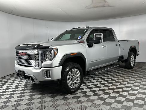 Used 2022 GMC Sierra 3500 Denali w/ Denali Ultimate Package AWD/4WD image 5