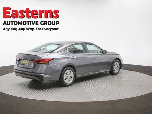 Used 2024 Nissan Altima 2.5 S FWD image 36