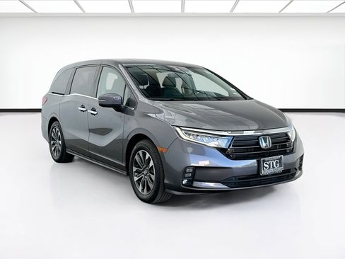 Used 2024 Honda Odyssey EX-L image 3