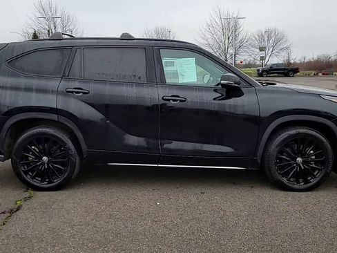 Used 2023 Toyota Highlander XSE image 9