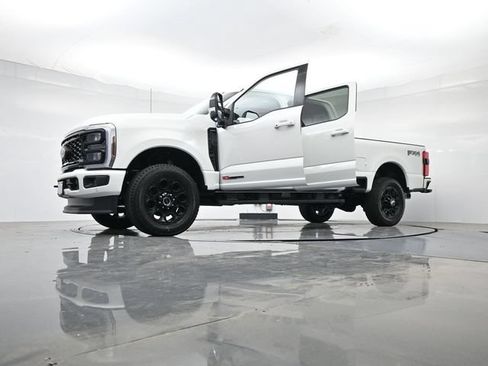 New 2026 Ford F250 Lariat w/ Black Appearance Package AWD/4WD image 51