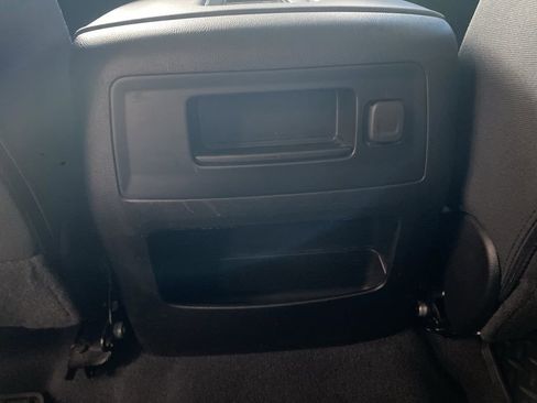 Used 2018 Chevrolet Silverado 1500 LT w/ All Star Edition image 12