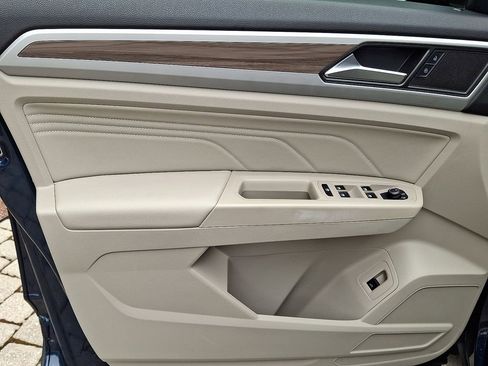 Used 2021 Volkswagen Atlas SEL image 15