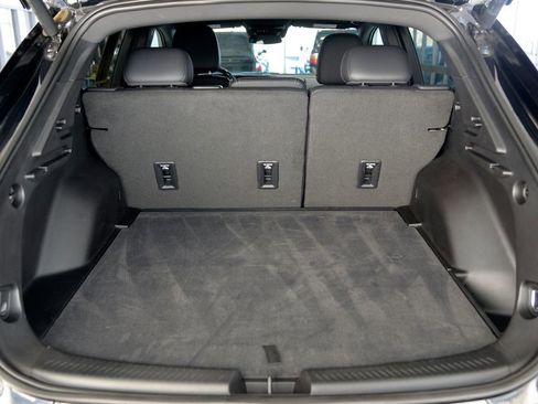 Used 2024 Chevrolet Equinox EV RS image 28