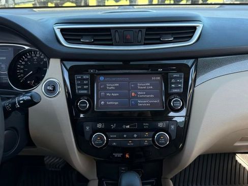 Used 2016 Nissan Rogue SL AWD/4WD image 27