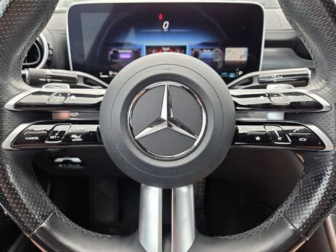 Used 2024 Mercedes-Benz C 300 Sedan image 29