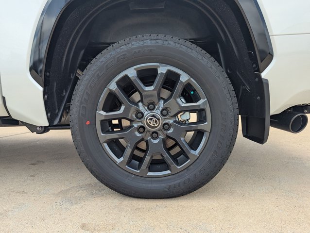 Used 2025 Toyota Tundra Platinum AWD/4WD image 10
