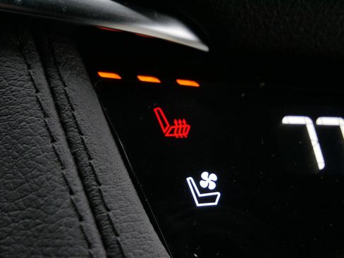 New 2026 Cadillac XT5 Sportv w/ LPO, Floor Liner Package image 23