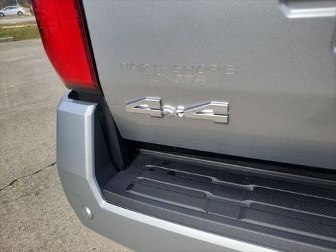 Certified 2025 Toyota Tacoma SR5 image 5