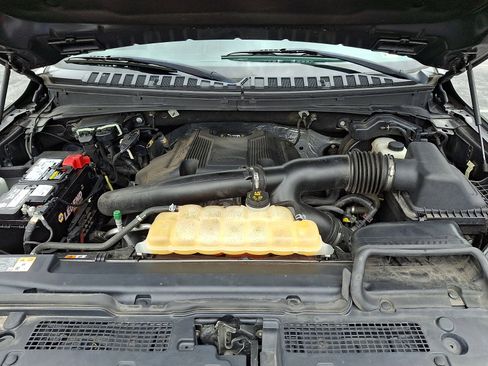 Used 2018 Ford Expedition Platinum AWD/4WD image 31
