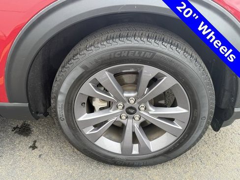 Used 2022 Ford Explorer XLT w/ Equipment Group 202A image 24