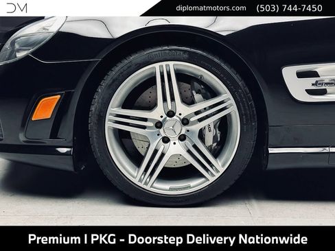 Used 2011 Mercedes-Benz SL 63 AMG w/ Premium I Pkg image 41